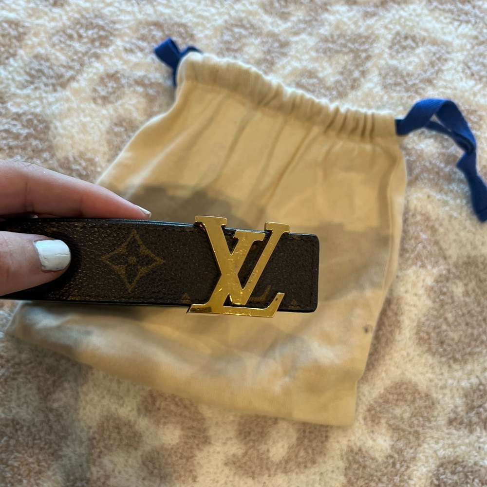AUTHENTIC Louis Vuitton Belt Size 80